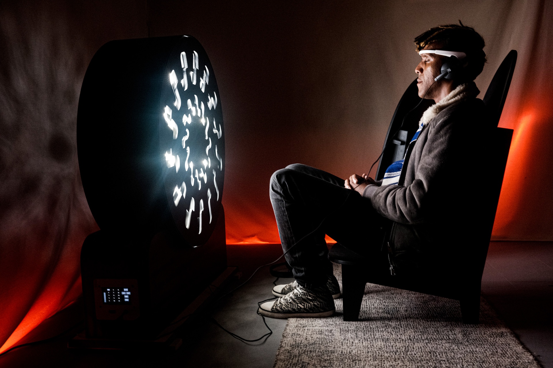 Alpha Wave Experience | Immersive Light & Sound Art | ATOM